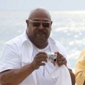 Meet your Posher, Ellis